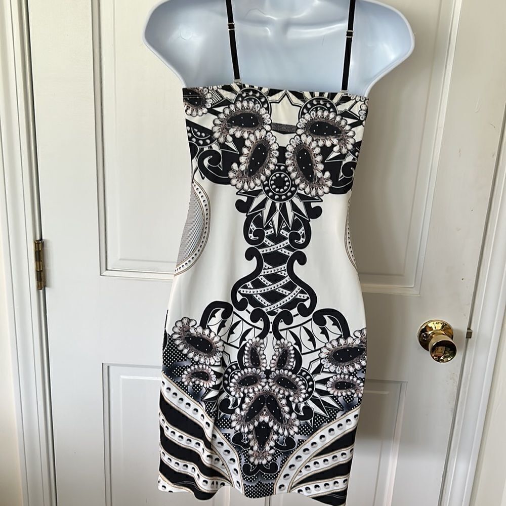 VENUS EMBELLISHED BODYCON MINI DRESS - Picture 7 of 9